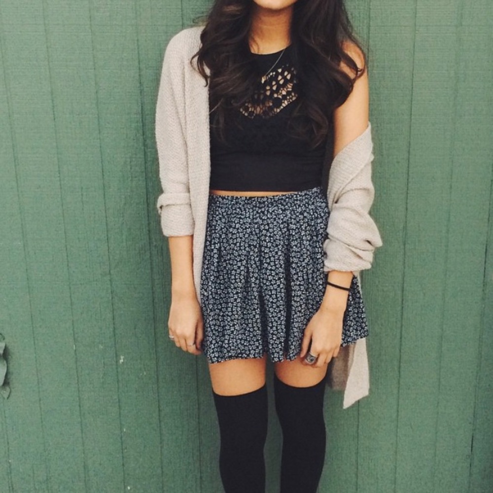 Brandy Melville Floral Skirt